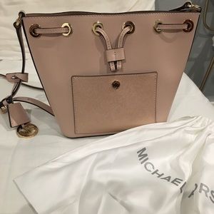 Michael Kors bucket purse
